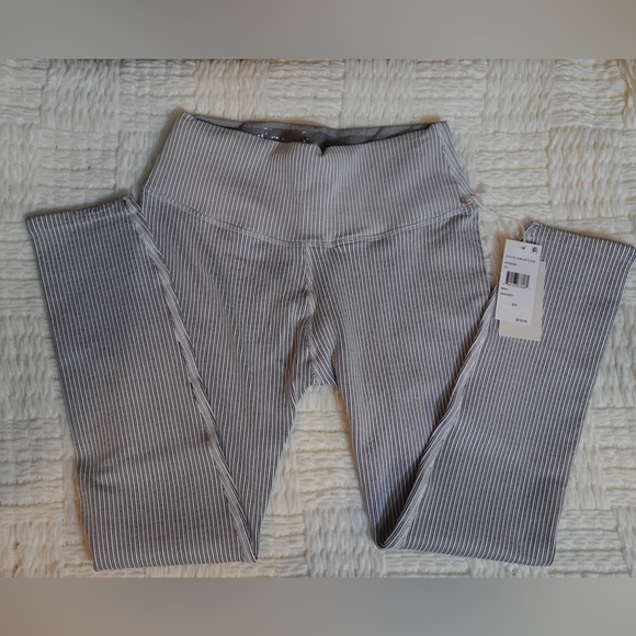 GOOD AMERICAN LEGGINGS WIDE RIB SHINE CLEAN SEAMLESS NWT WHITE 001 - Picture 3 of 7